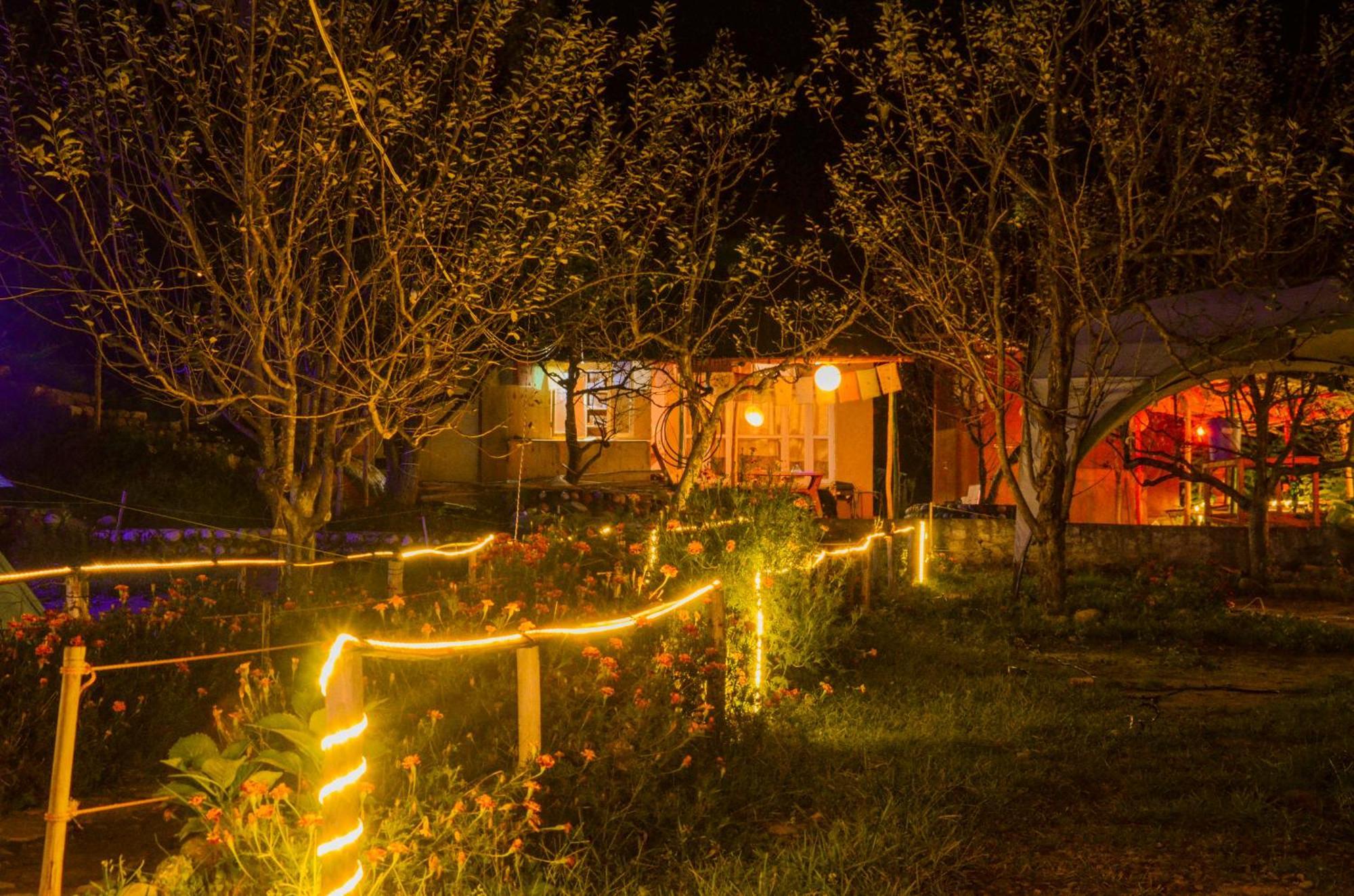 Himtrek Riverside Camps & Hostel Manali Exteriér fotografie